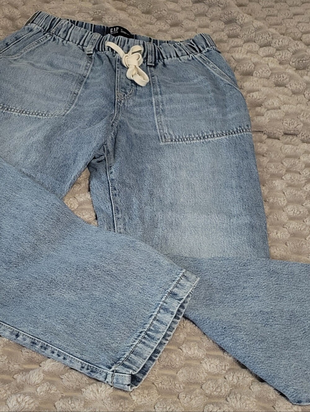 GAP Mid Rise SuperSoft Pull-On Barrel Jeans Sz M - Picture 3 of 13